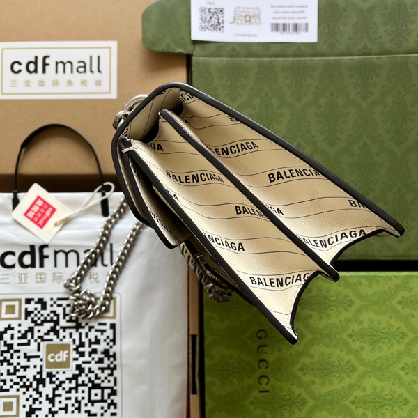 グッチバッグ着用イメージ